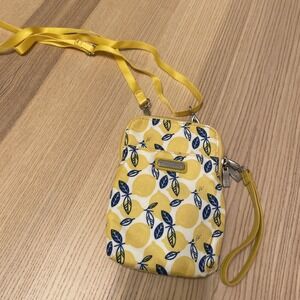 Baggallini crossbody bag with a yellow lemon pattern 7"x 5"